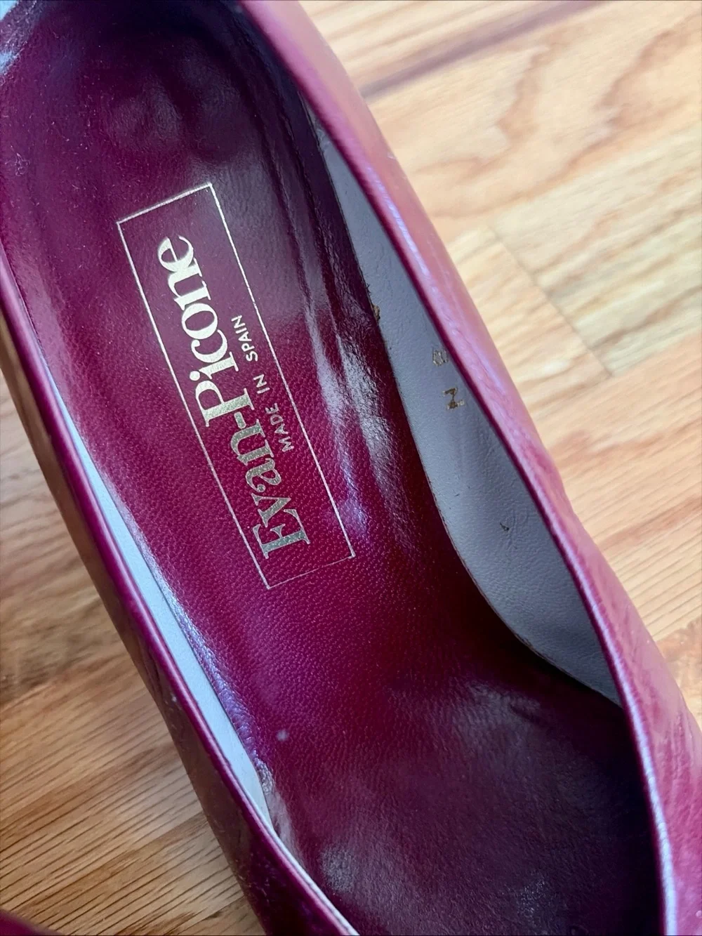 Vintage Evan-Picone Chianti Burgundy Leather Pumps Made in Spain 8N